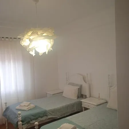 Apartamento T2 アパート *